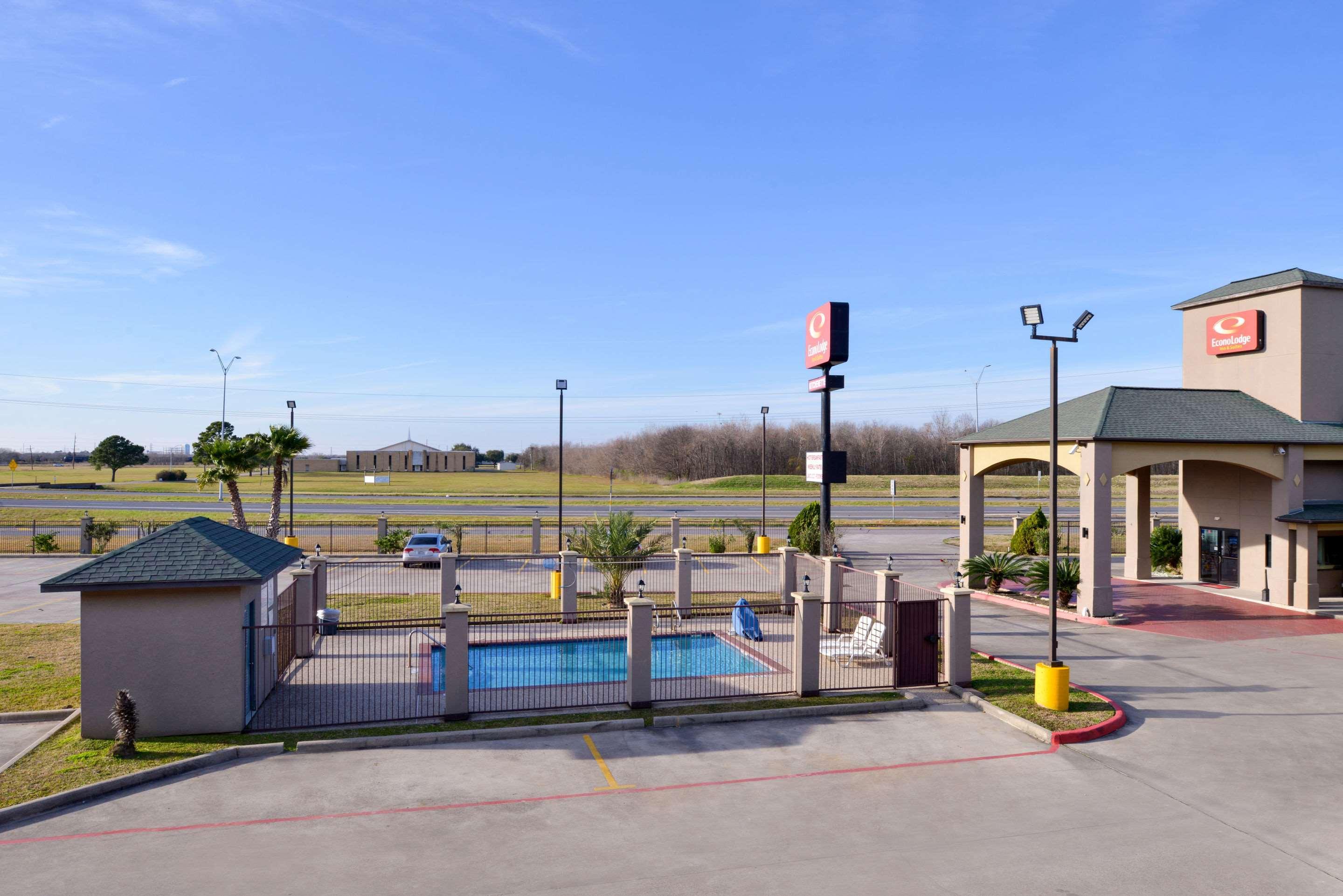 Econo Lodge Inn & Suites Port Arthur Near Sabine Pass Exterior foto