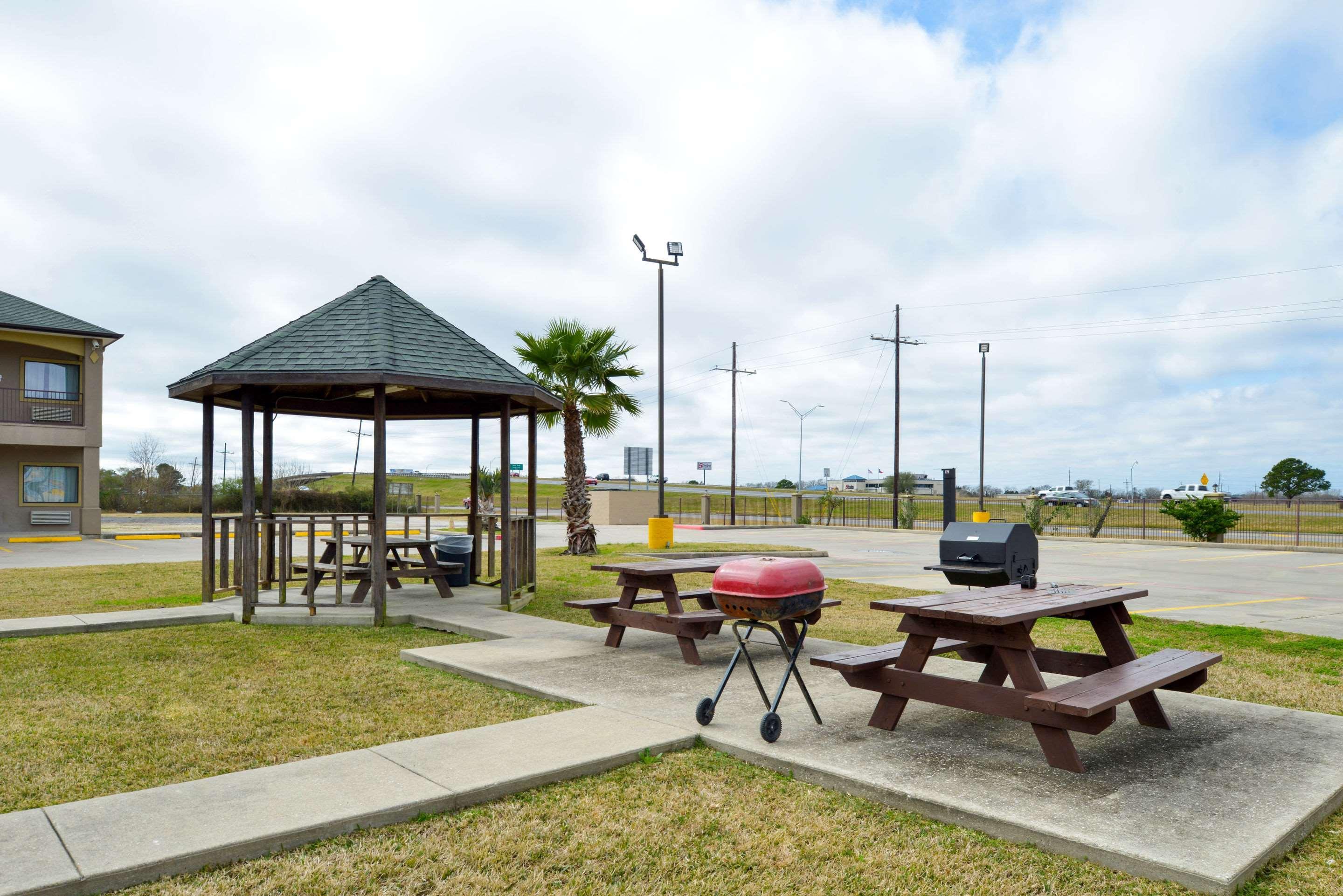 Econo Lodge Inn & Suites Port Arthur Near Sabine Pass Exterior foto