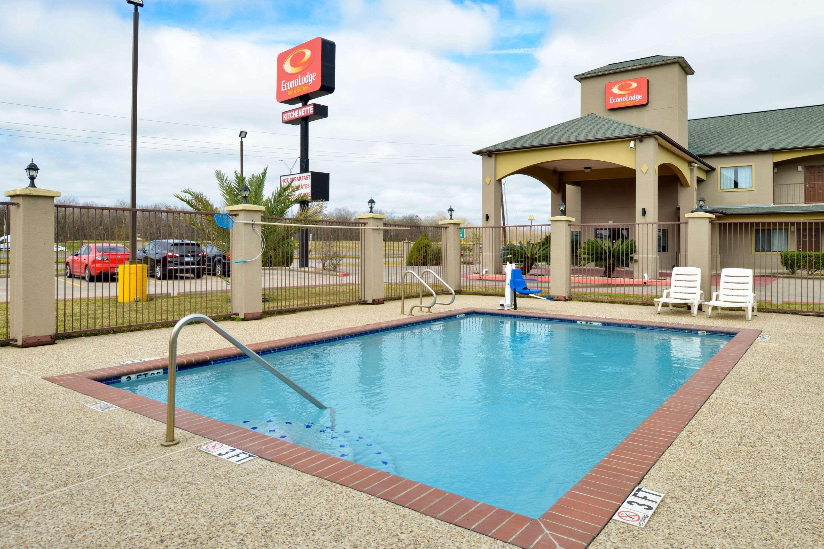 Econo Lodge Inn & Suites Port Arthur Near Sabine Pass Exterior foto
